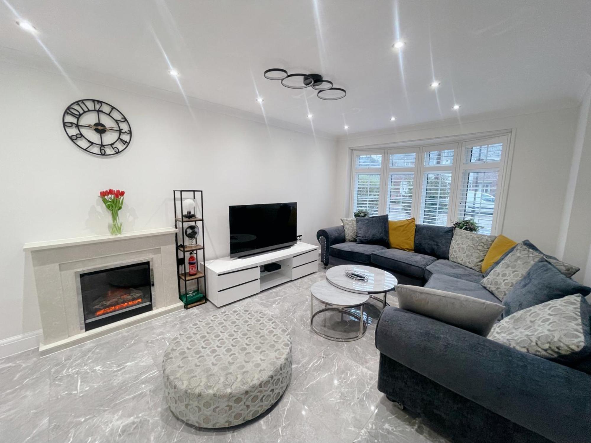 Home Near London Heathrow, Slough,Windsor,Legoland Colnbrook Esterno foto