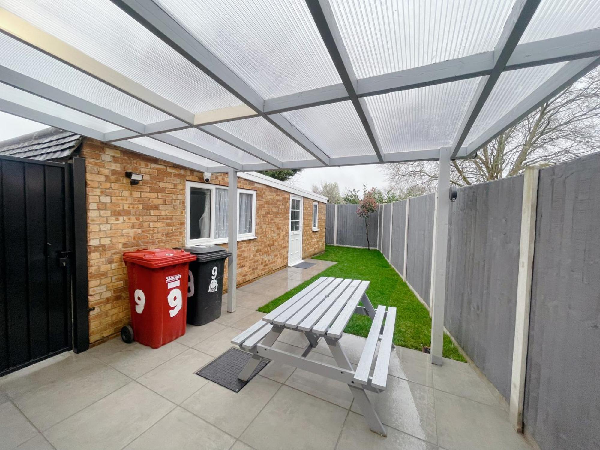 Home Near London Heathrow, Slough,Windsor,Legoland Colnbrook Esterno foto